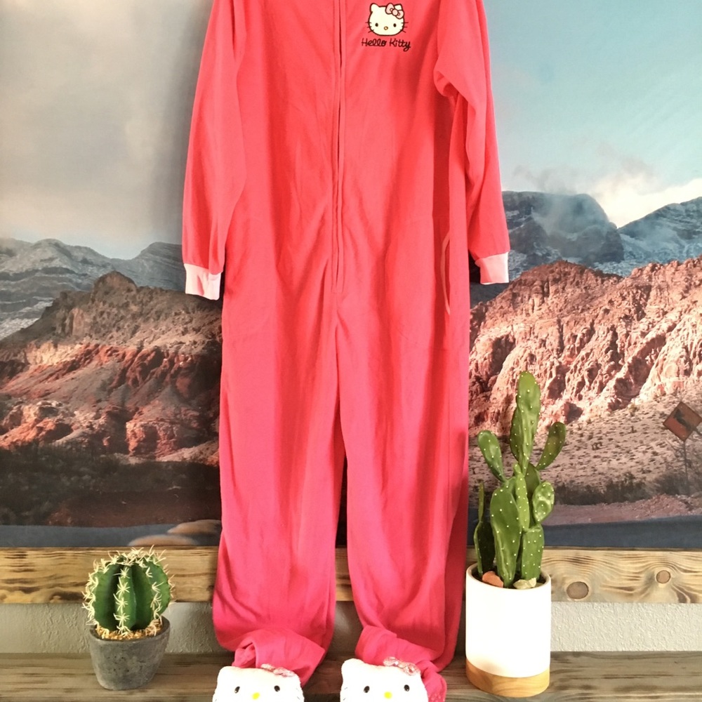 Hello Kitty Onzie with pockets and slippers